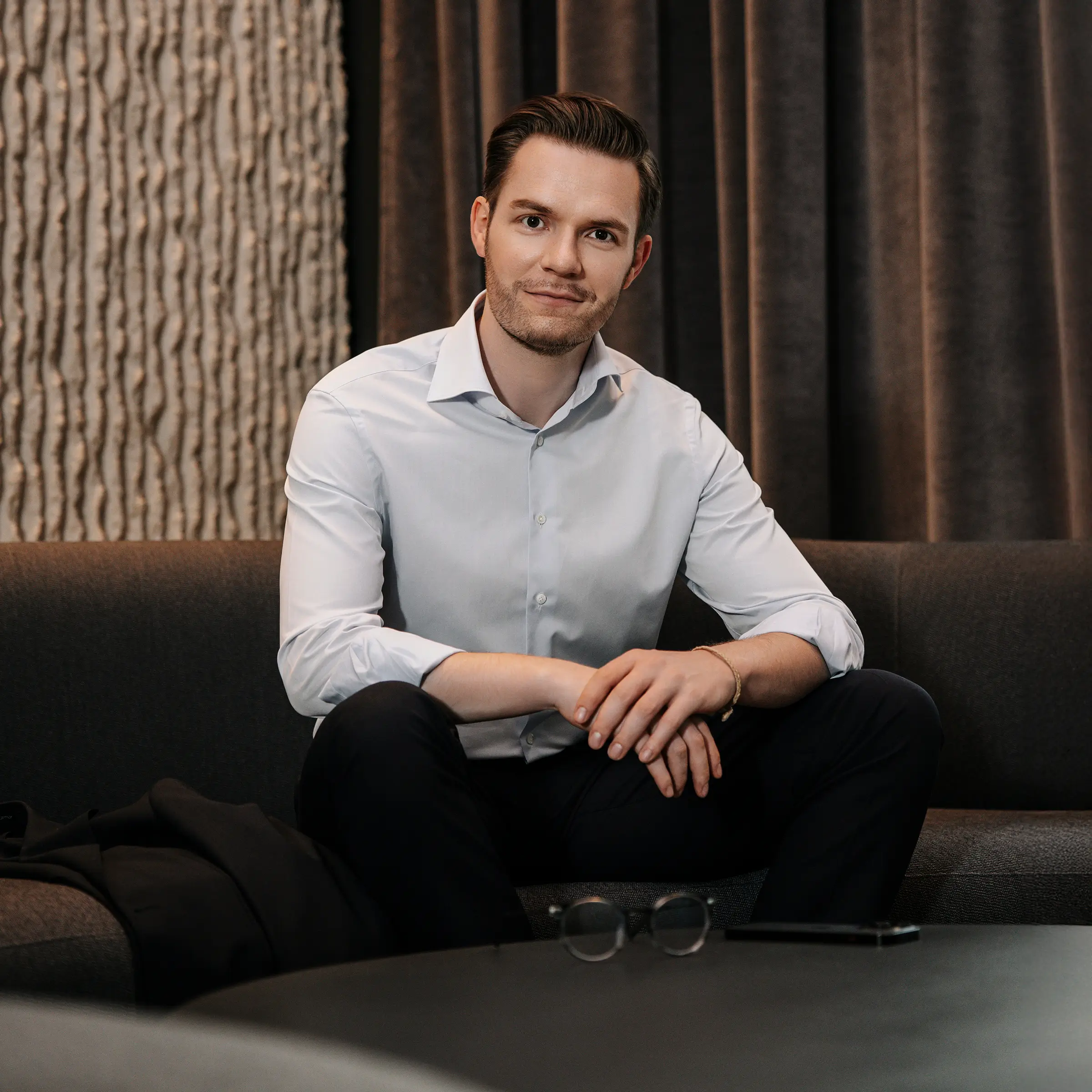 Steven Manja stellt sich und sein Unternehmen Nextra vor
